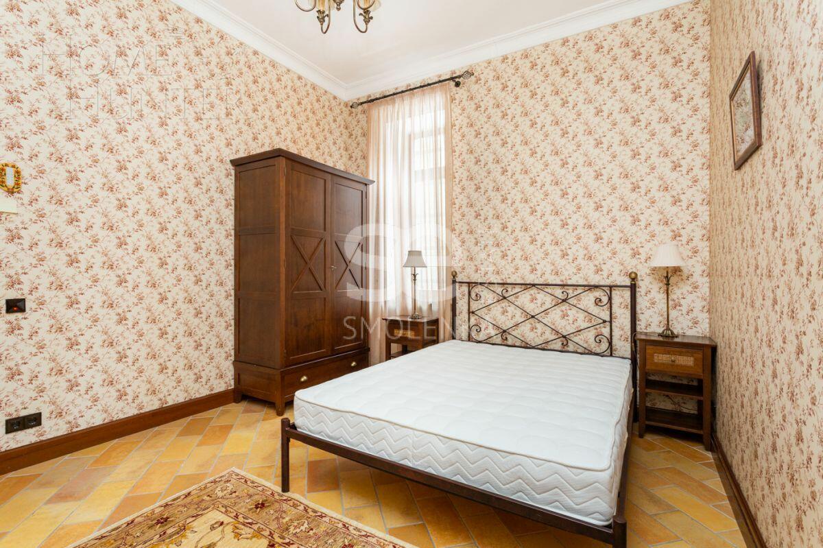 3-этажный коттедж 980 м² с отделкой