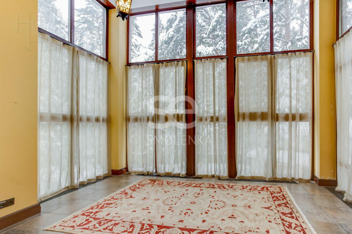 3-этажный коттедж 980 м² с отделкой