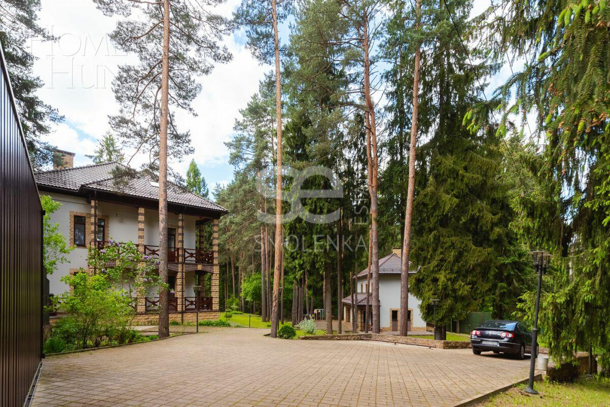 3-этажный коттедж 980 м² с отделкой