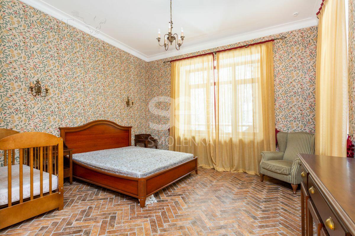 3-этажный коттедж 980 м² с отделкой