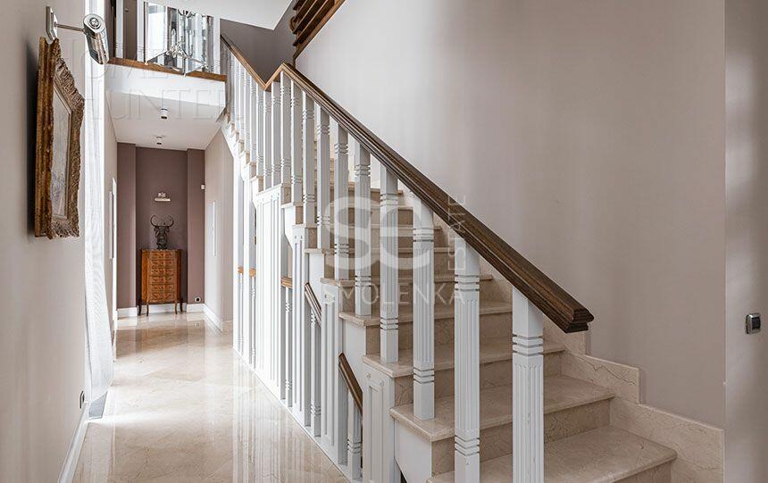 2-этажный коттедж 850 м² с отделкой