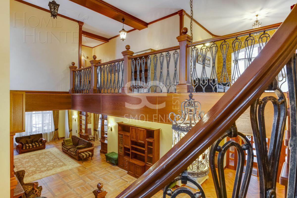 3-этажный коттедж 980 м² с отделкой