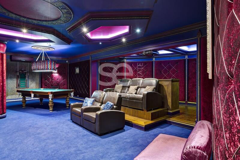 3-этажный коттедж 1 100 м² с отделкой