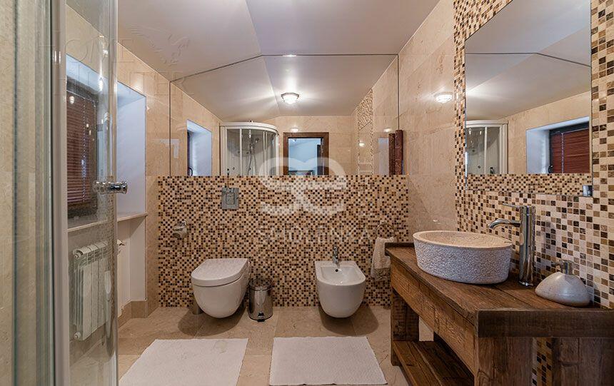 2-этажный коттедж 850 м² с отделкой