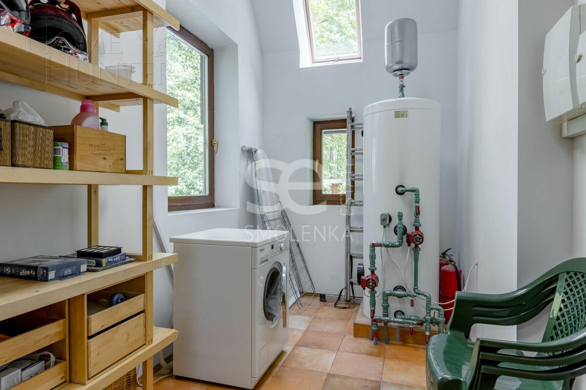 2-этажный коттедж 400 м² с отделкой