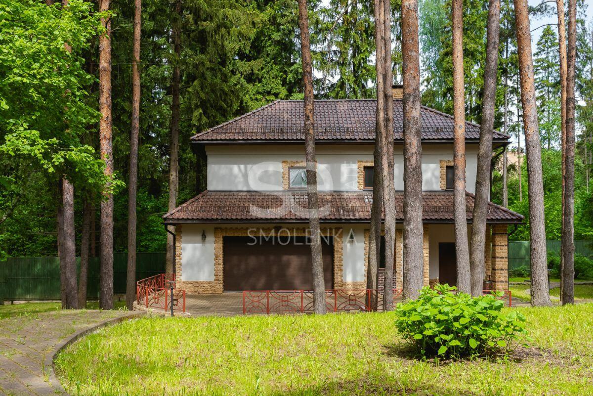 3-этажный коттедж 980 м² с отделкой