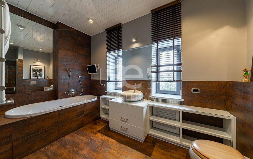 2-этажный коттедж 850 м² с отделкой