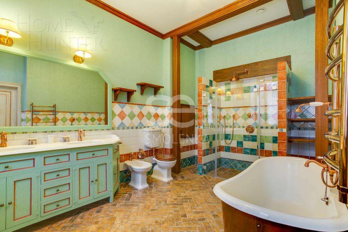 3-этажный коттедж 980 м² с отделкой