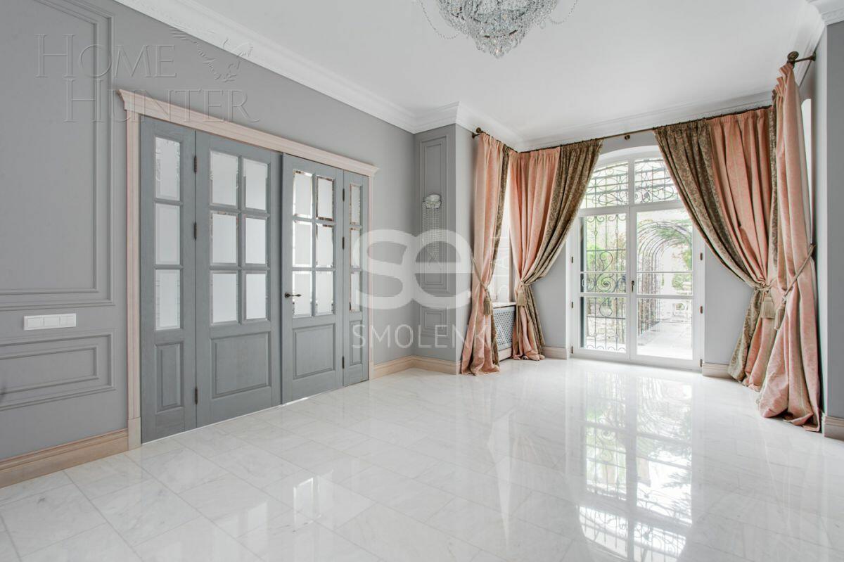 2-этажный таунхаус 345 м² с отделкой