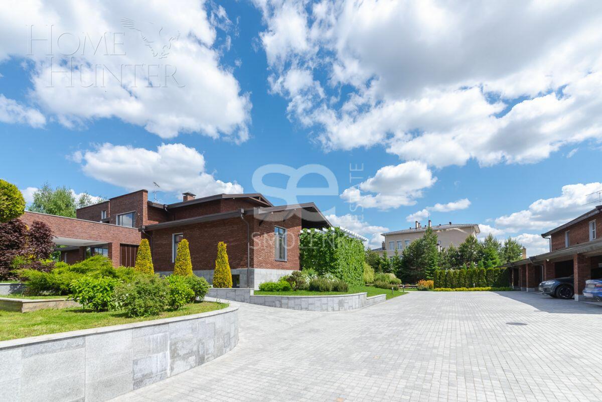 2-этажный коттедж 850 м² с отделкой