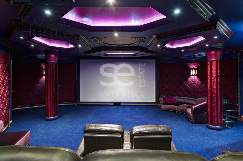 3-этажный коттедж 1 100 м² с отделкой