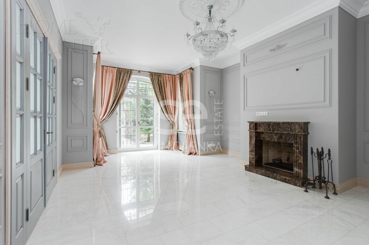 2-этажный таунхаус 345 м² с отделкой