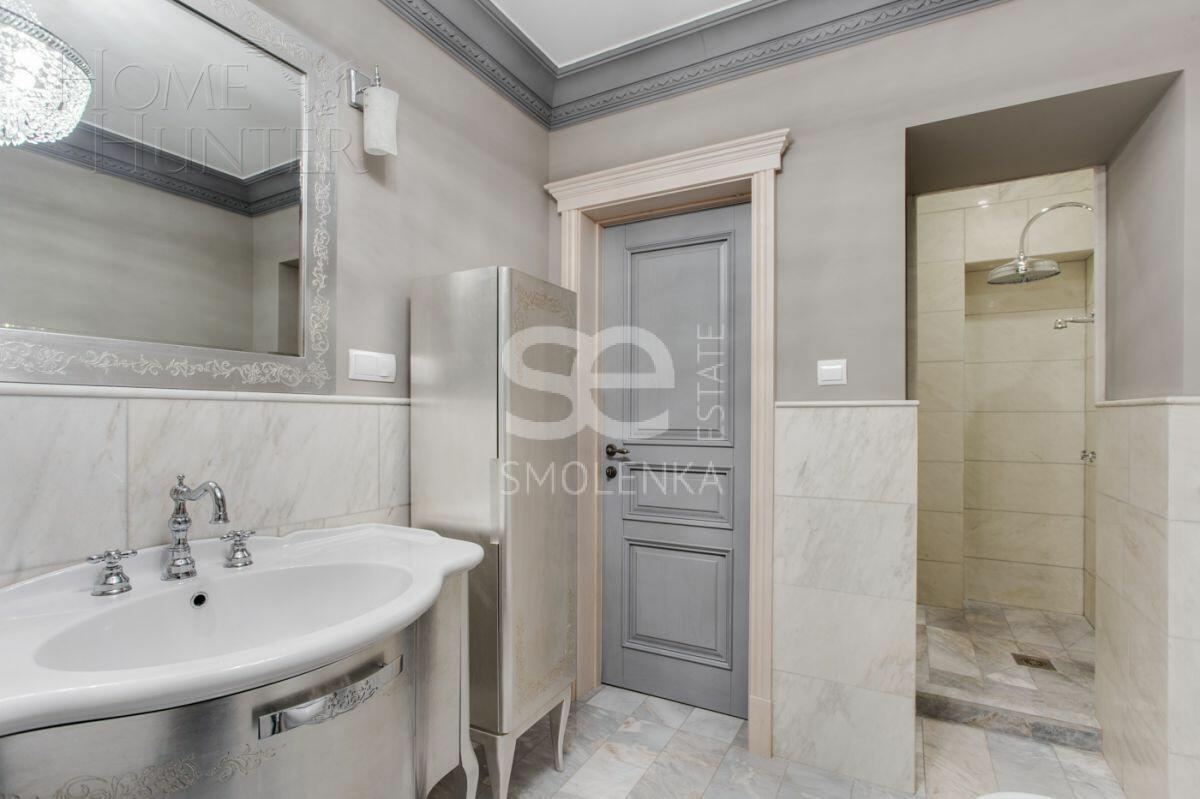 2-этажный таунхаус 345 м² с отделкой