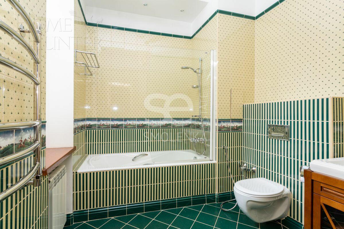 3-этажный коттедж 980 м² с отделкой