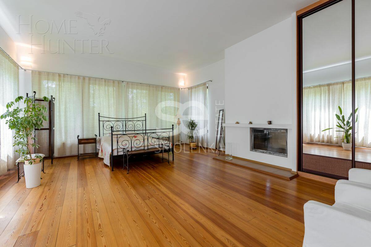 2-этажный коттедж 400 м² с отделкой