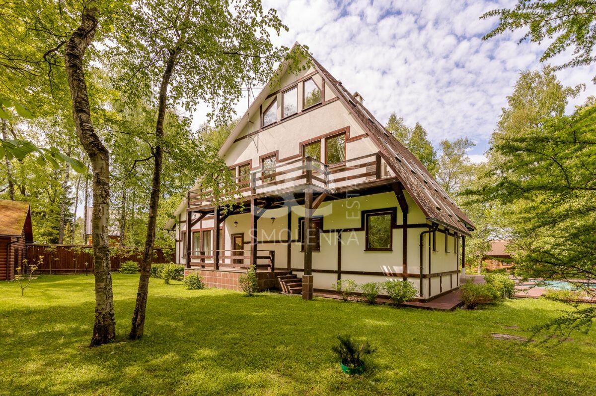 2-этажный коттедж 400 м² с отделкой