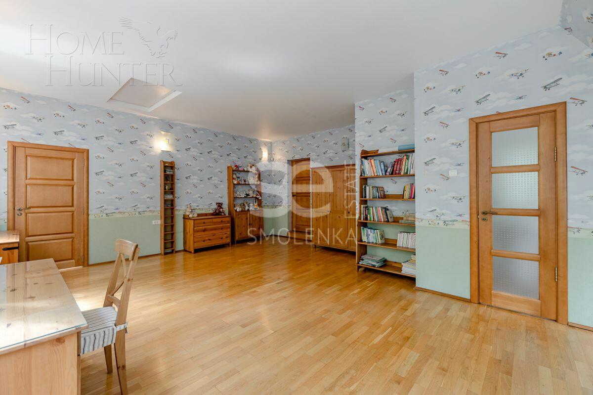 2-этажный коттедж 400 м² с отделкой