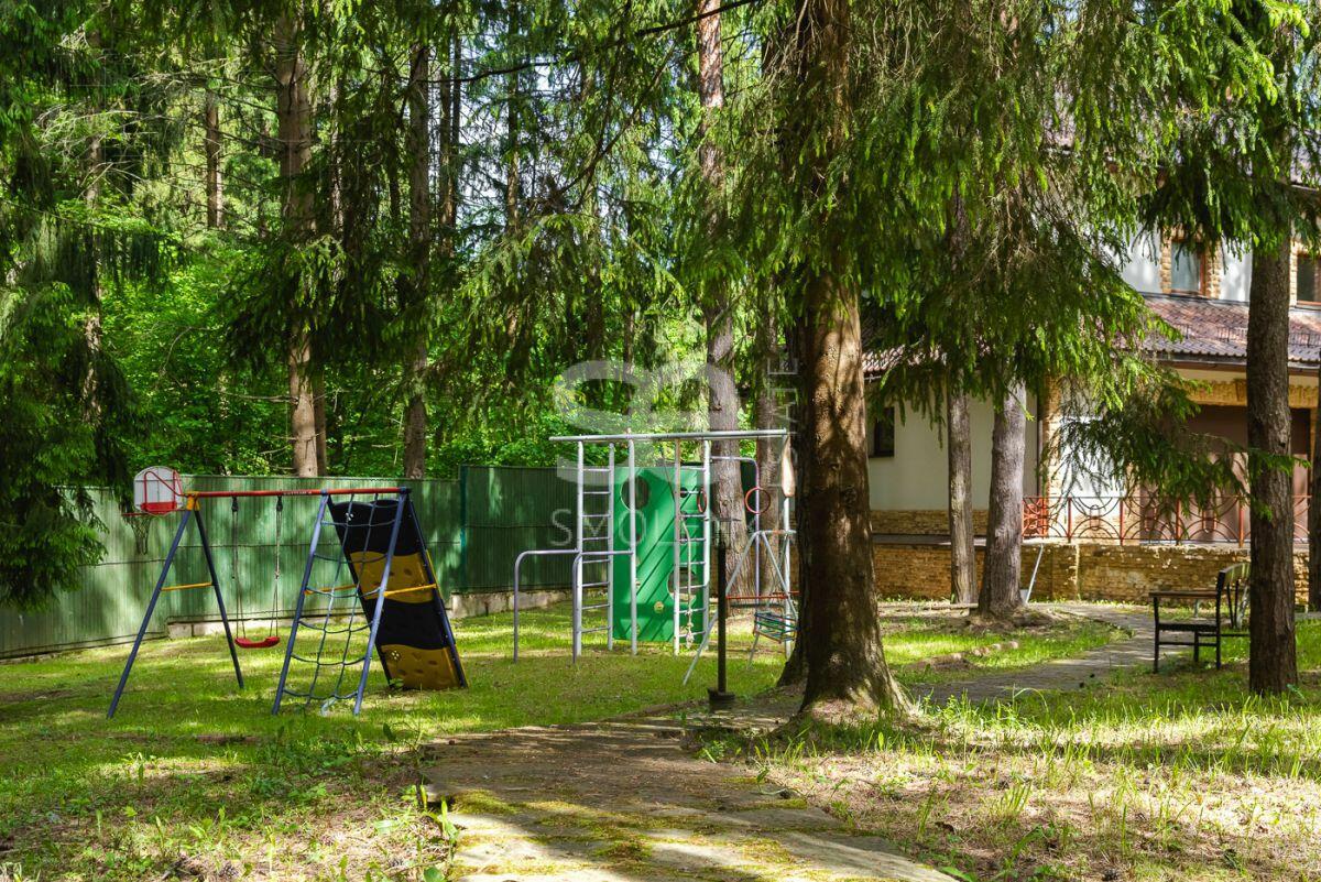 3-этажный коттедж 980 м² с отделкой