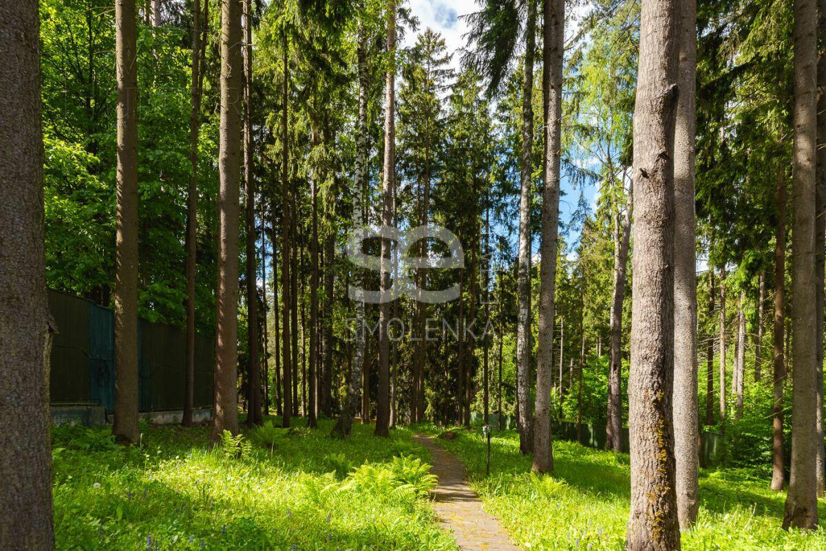 3-этажный коттедж 980 м² с отделкой