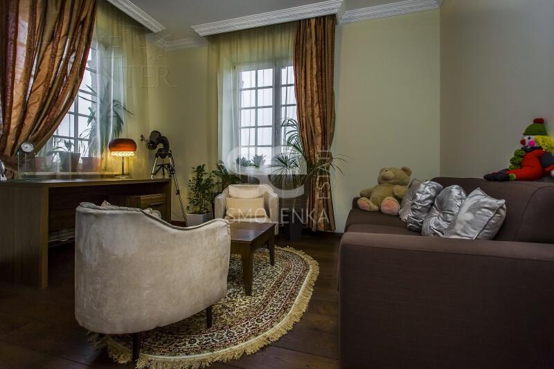 2-этажный коттедж 1 306 м² с отделкой