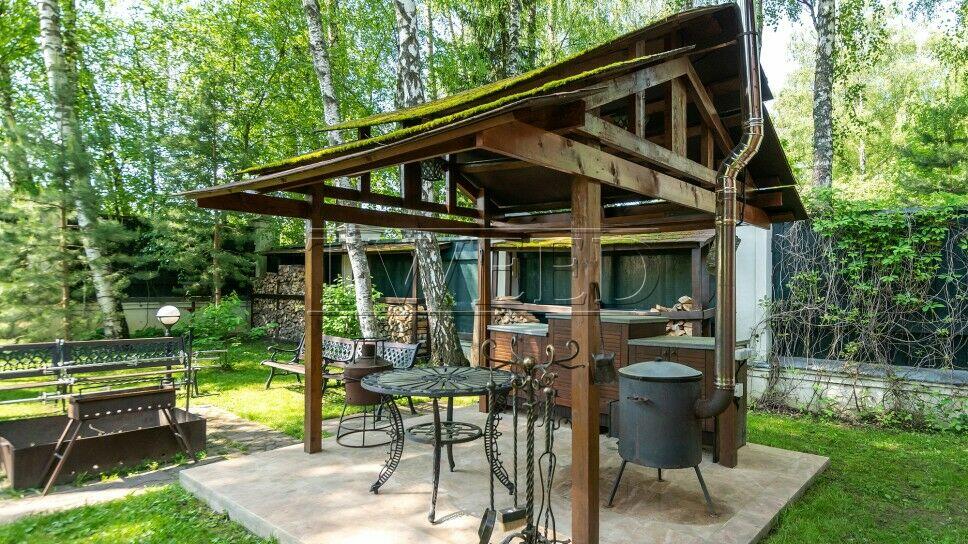 2-этажный коттедж 750 м² с отделкой