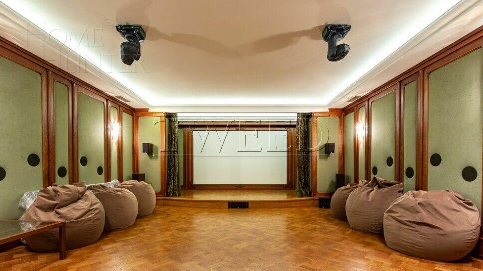 2-этажный коттедж 1 100 м² с отделкой