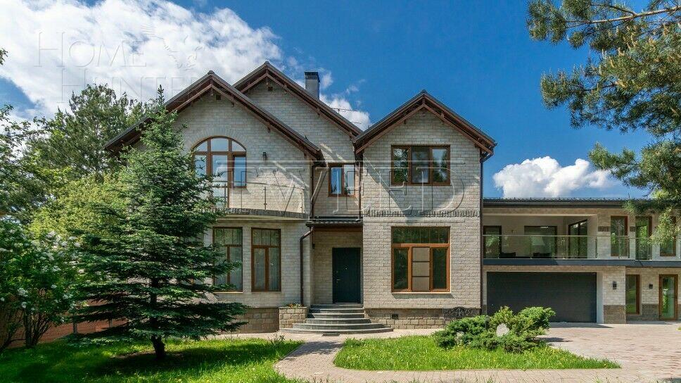 2-этажный коттедж 700 м² с отделкой