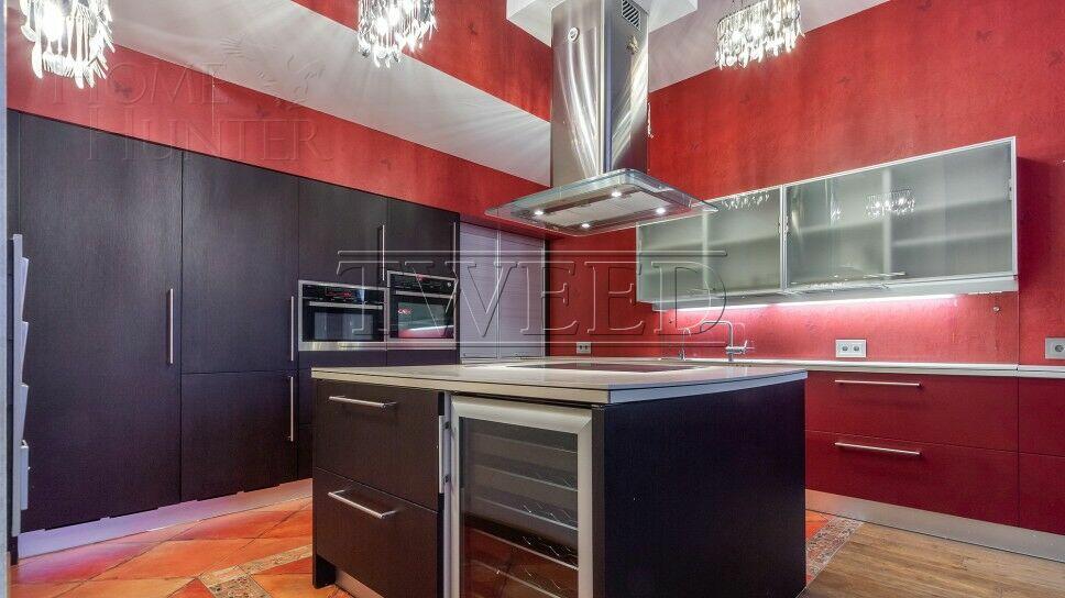 2-этажный коттедж 1 500 м² с отделкой