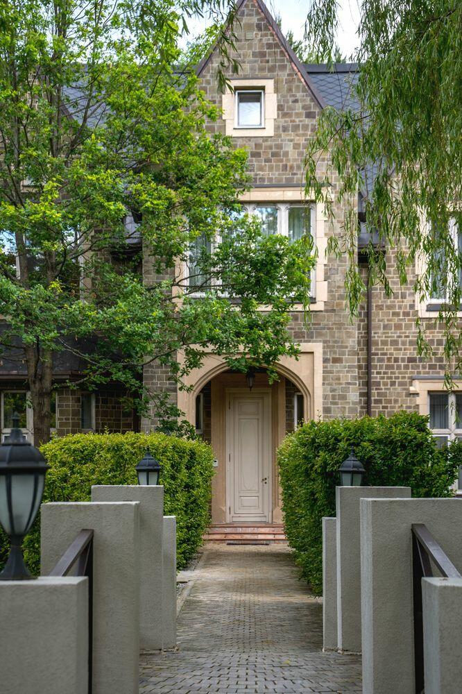 2-этажный коттедж 1 710 м² с отделкой