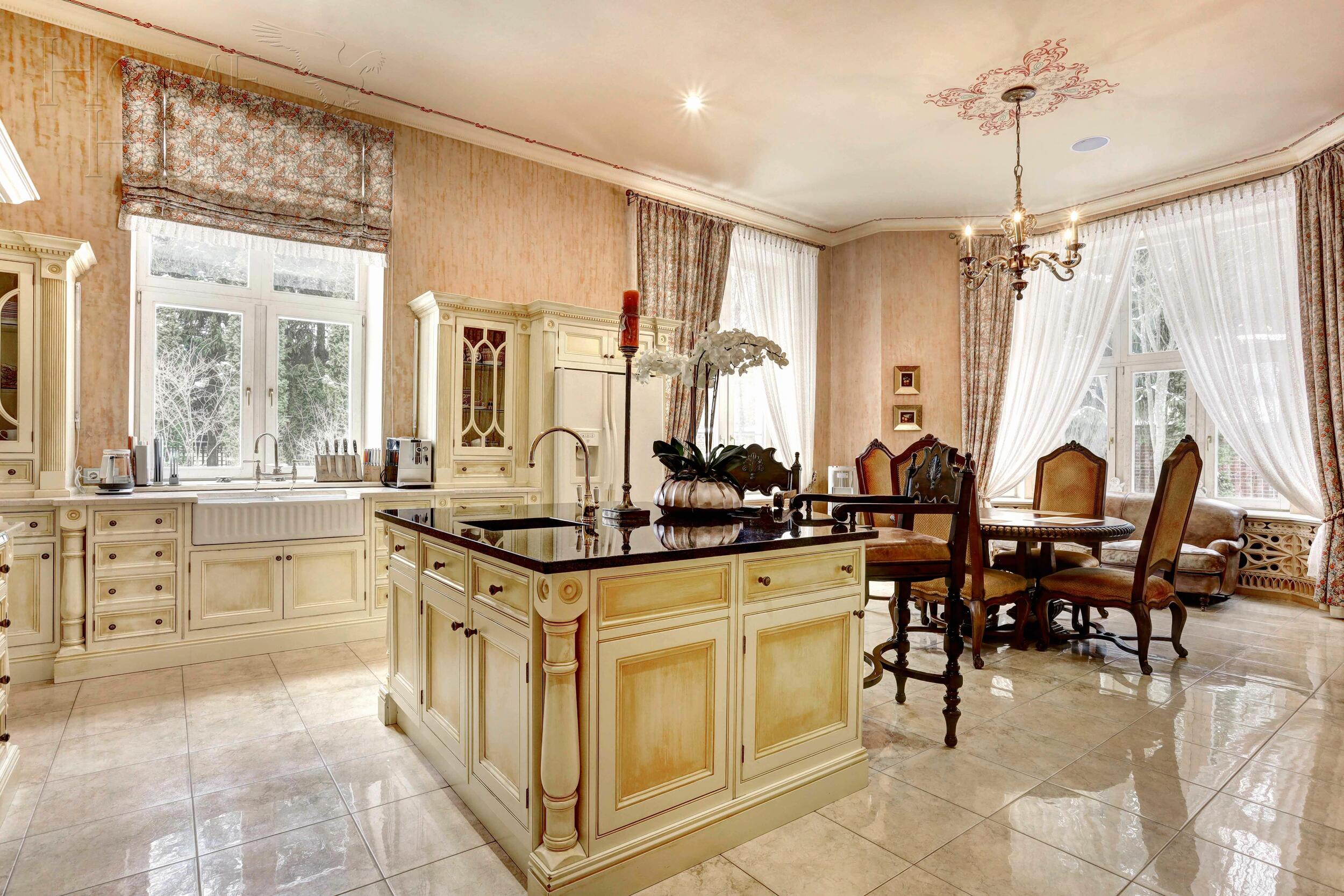 2-этажный коттедж 1 710 м² с отделкой