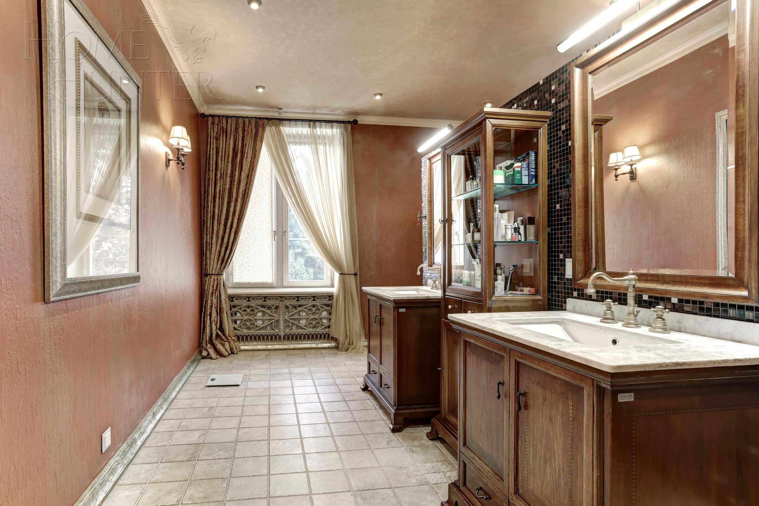 2-этажный коттедж 1 710 м² с отделкой