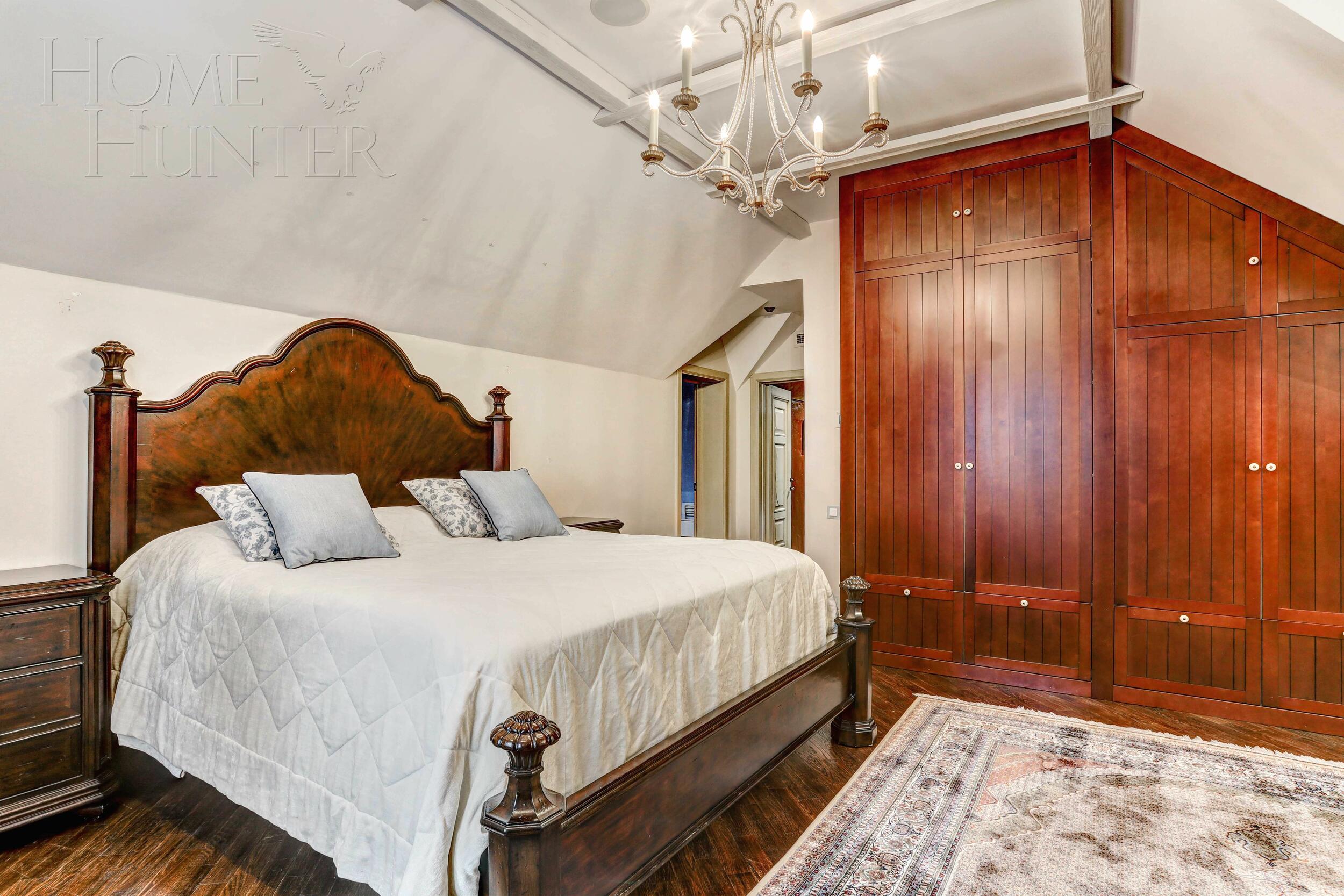 2-этажный коттедж 1 710 м² с отделкой