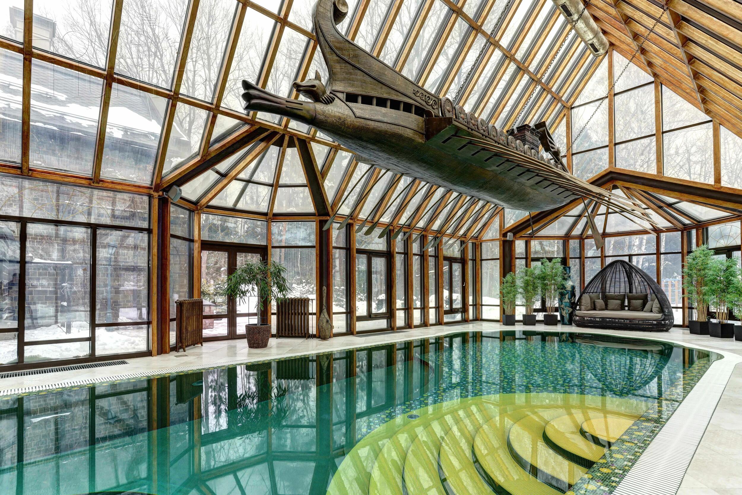 2-этажный коттедж 1 710 м² с отделкой