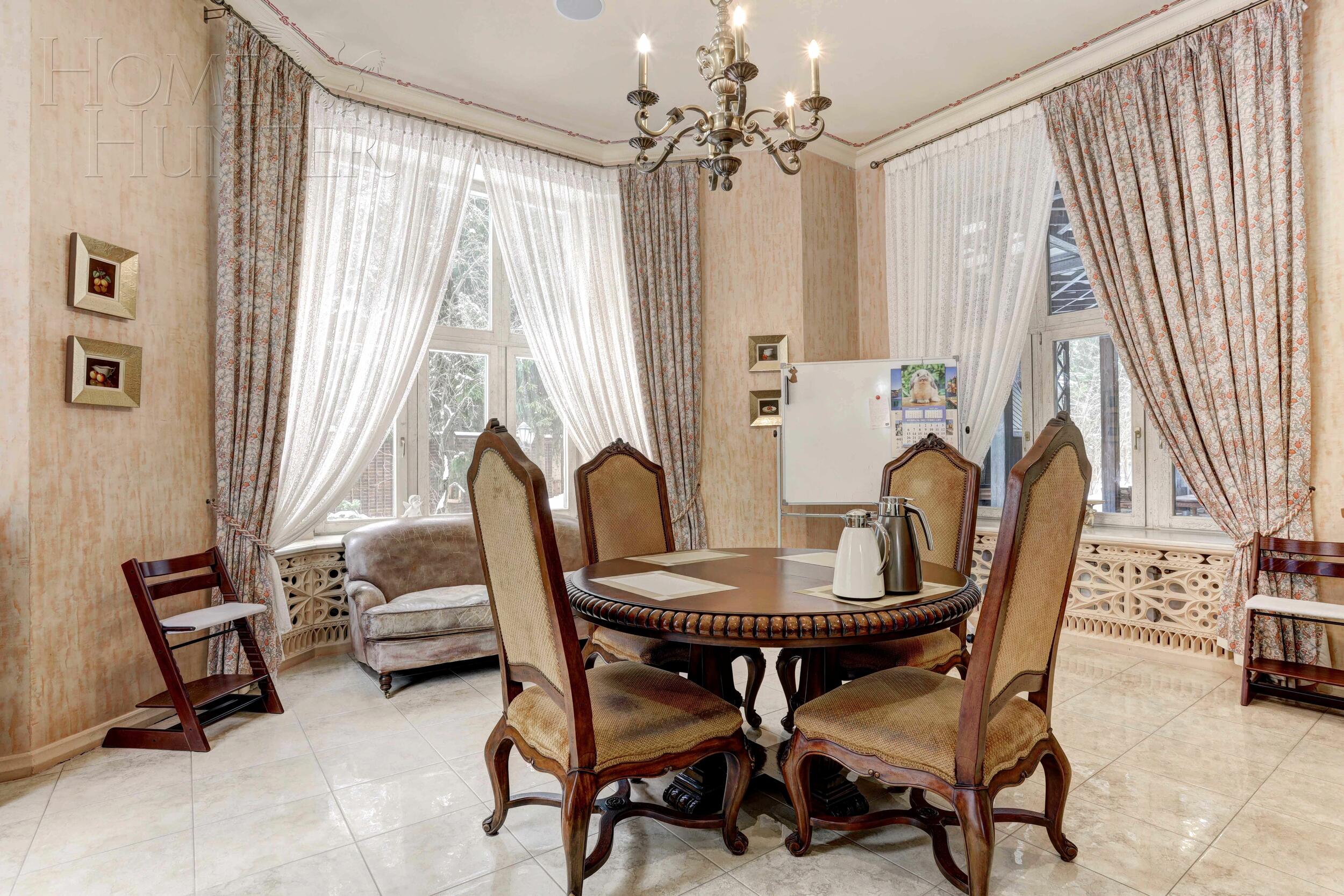 2-этажный коттедж 1 710 м² с отделкой