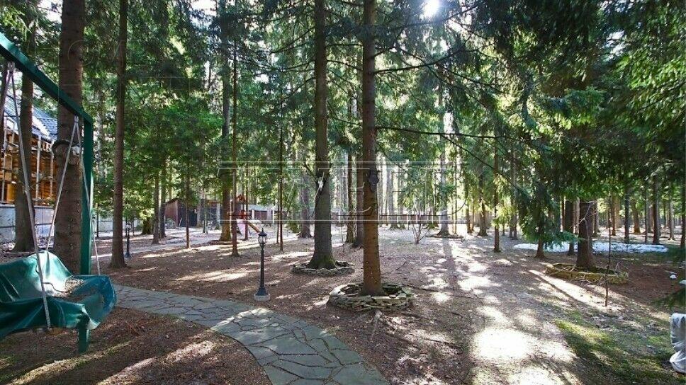 3-этажный коттедж 720 м² с отделкой