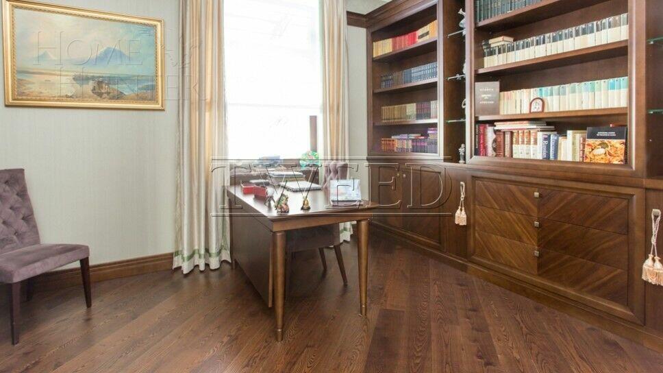 3-этажный коттедж 550 м² с отделкой