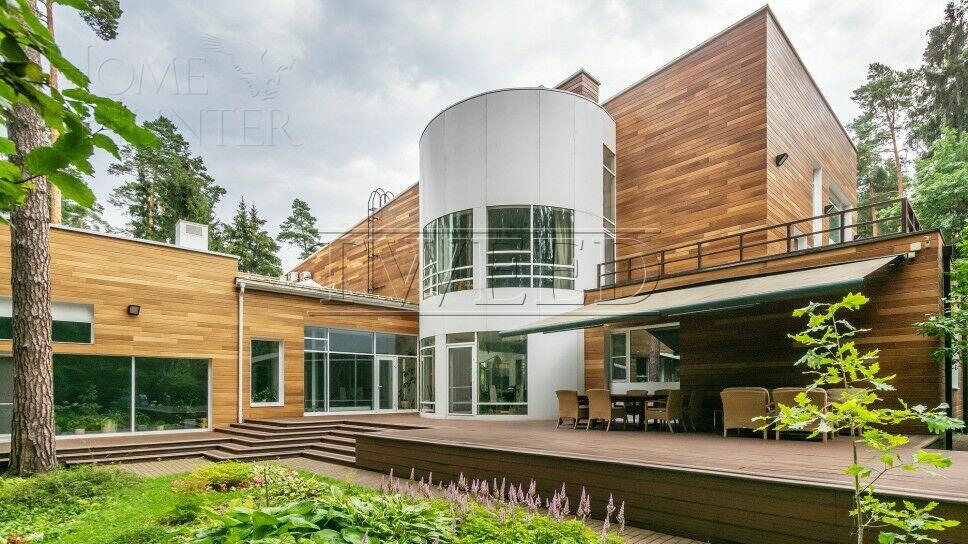 2-этажный коттедж 1 328 м² с отделкой