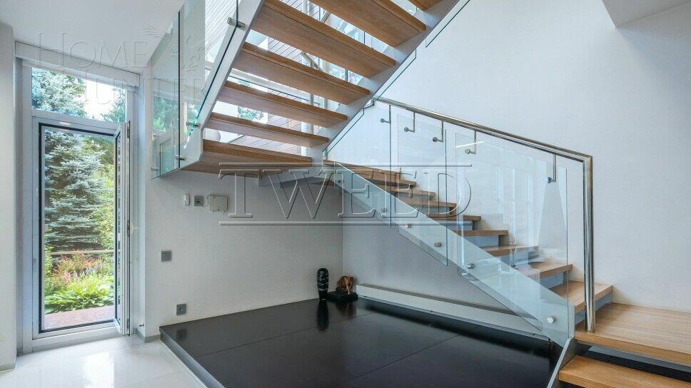 2-этажный коттедж 1 328 м² с отделкой