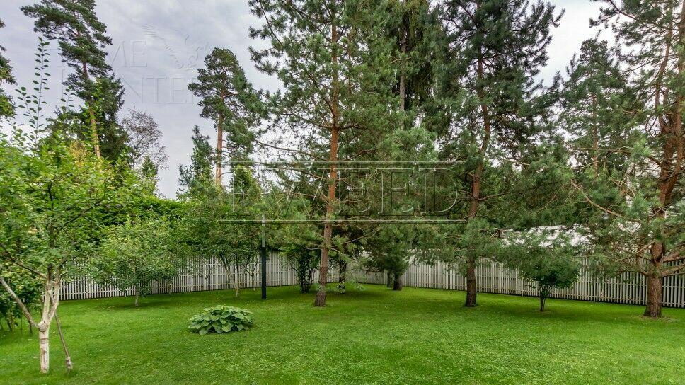 2-этажный коттедж 1 328 м² с отделкой