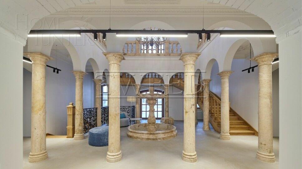 2-этажный коттедж 1 500 м² с отделкой