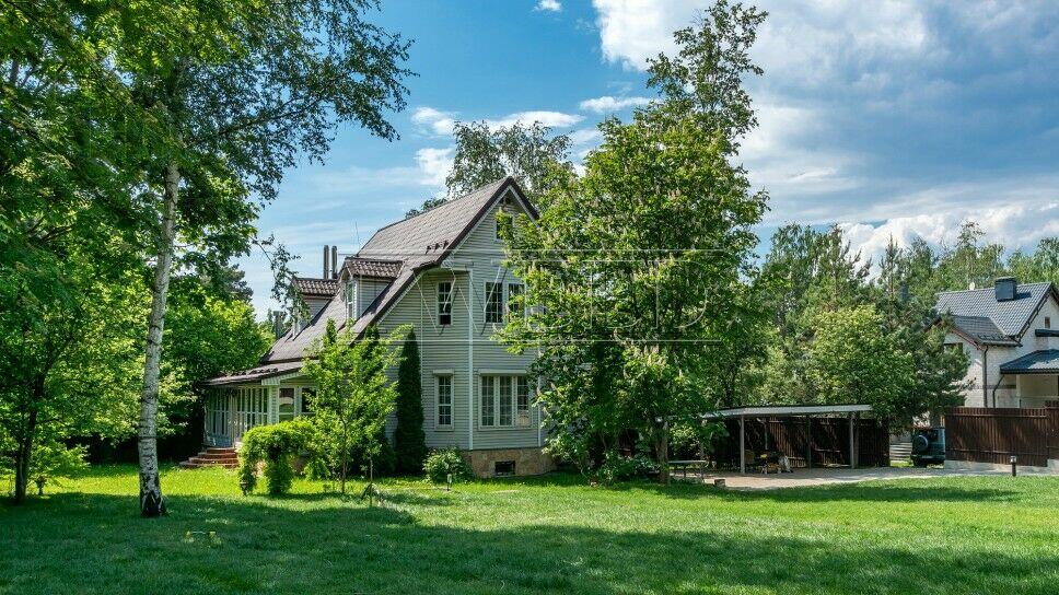 2-этажный коттедж 350 м² с отделкой