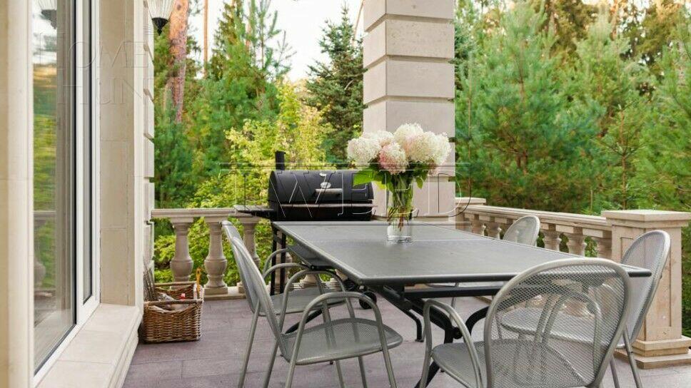 2-этажный коттедж 800 м² с отделкой