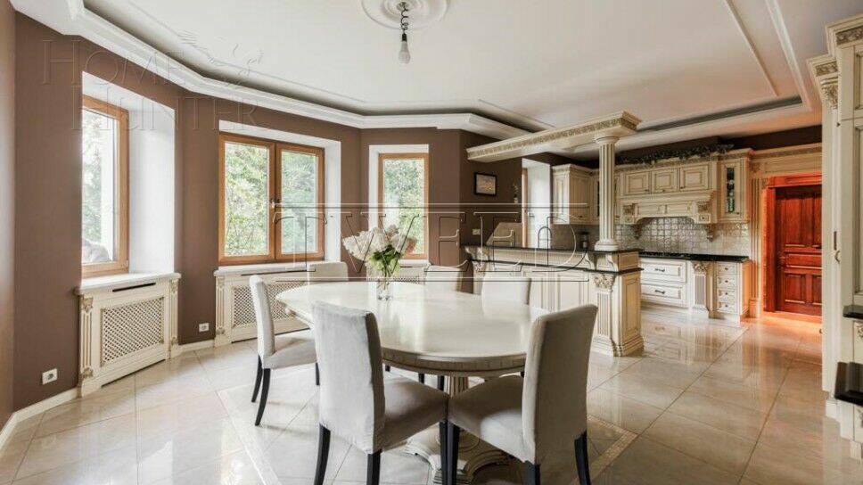 2-этажный коттедж 800 м² с отделкой