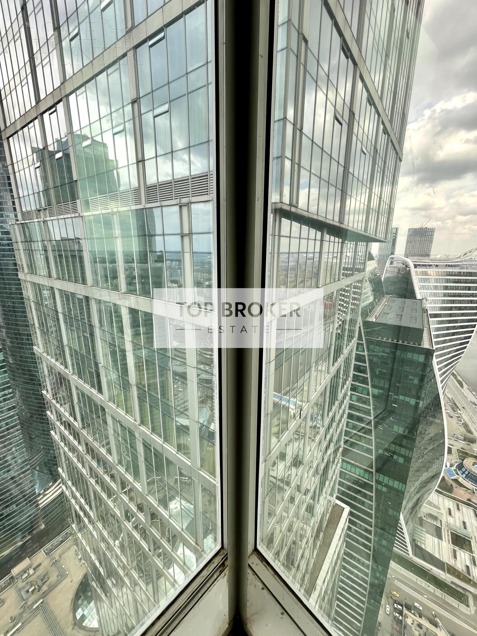 2-УРОВНЕВЫЙ ПЕНТХАУС БЕЗ ОТДЕЛКИ 320 М² НА 63 ЭТАЖЕ