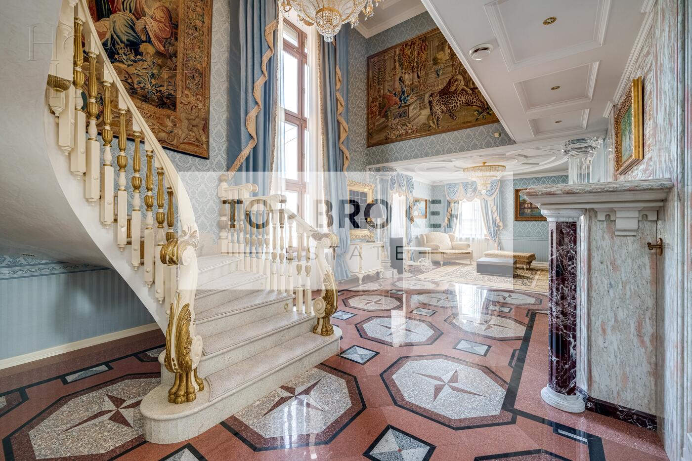 2-УРОВНЕВЫЙ ПЕНТХАУС С ОТДЕЛКОЙ 331.6 М² НА 8 ЭТАЖЕ