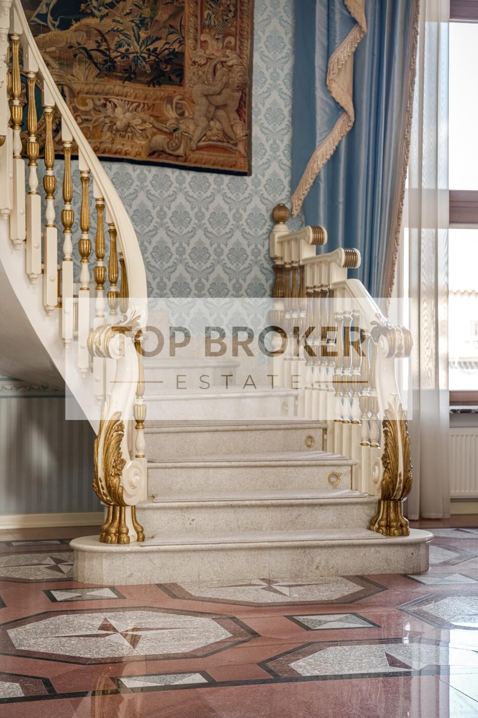 2-УРОВНЕВЫЙ ПЕНТХАУС С ОТДЕЛКОЙ 331.6 М² НА 8 ЭТАЖЕ