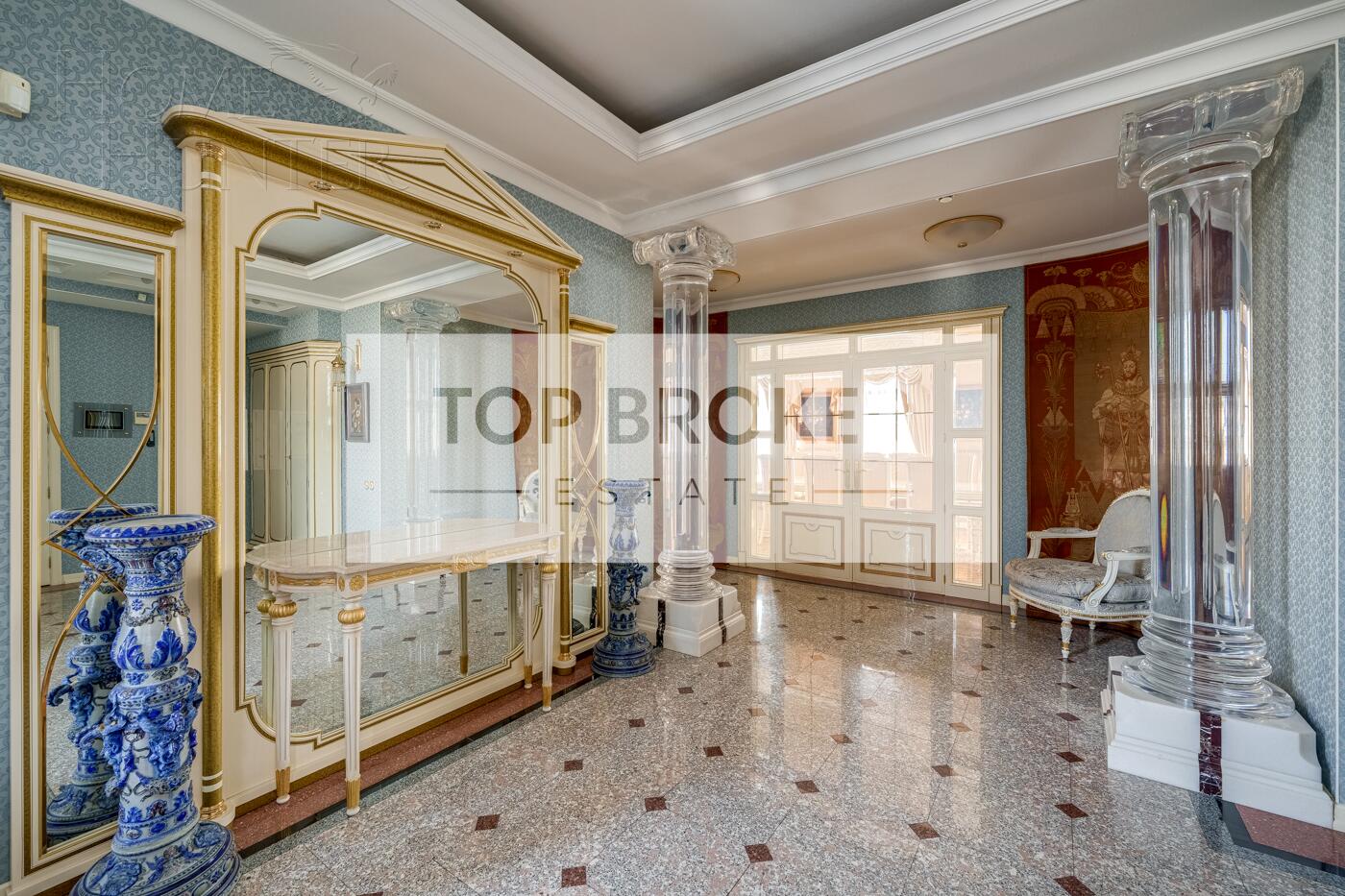 2-УРОВНЕВЫЙ ПЕНТХАУС С ОТДЕЛКОЙ 331.6 М² НА 8 ЭТАЖЕ