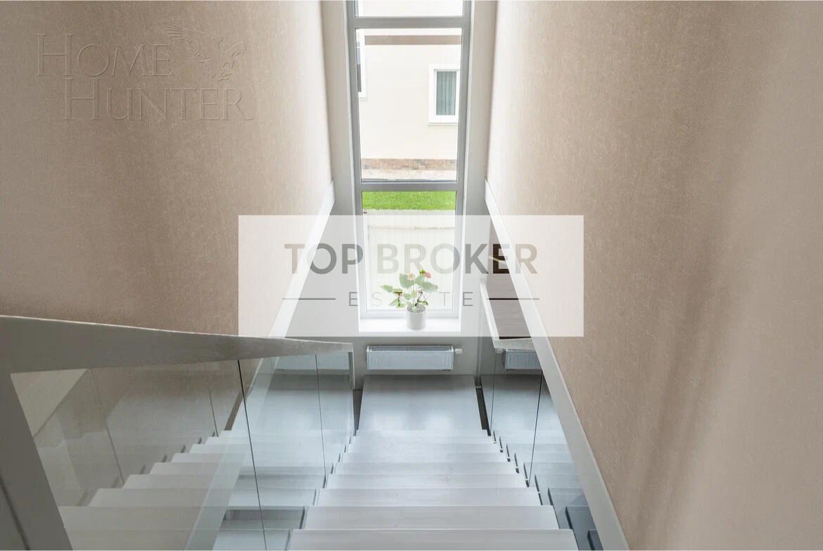 2-этажный коттедж 237.9 м² с отделкой