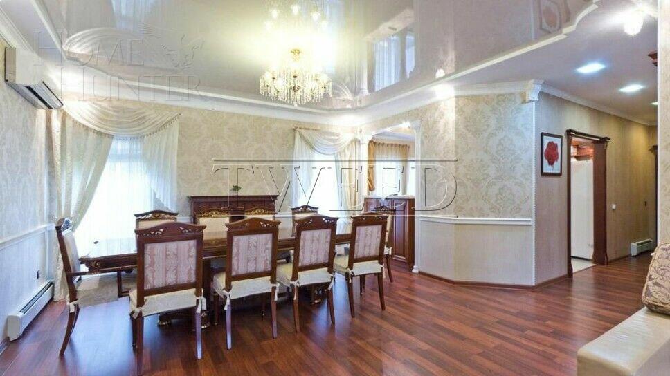 2-этажный коттедж 300 м² с отделкой