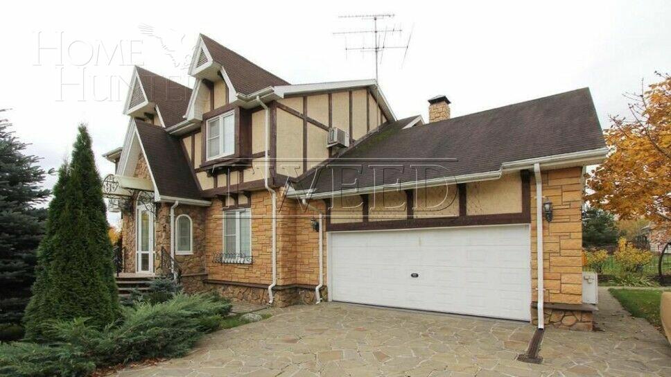 2-этажный коттедж 300 м² с отделкой